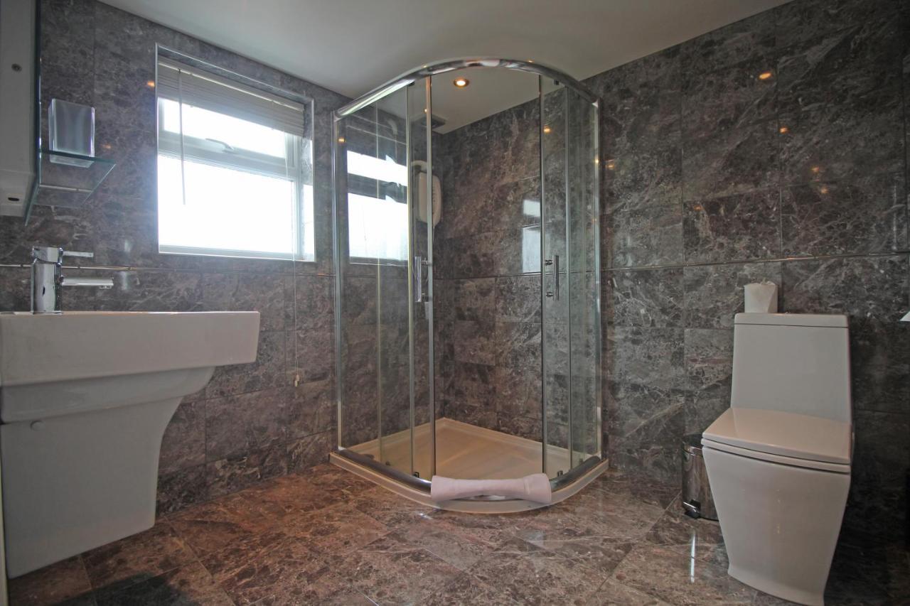 Queens Road - Luxury Spacious Home In Chester Christleton 외부 사진