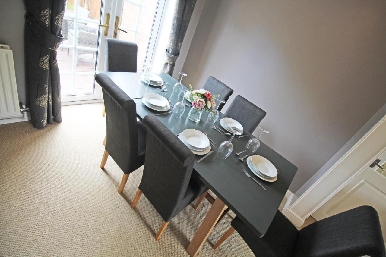 Queens Road - Luxury Spacious Home In Chester Christleton 외부 사진